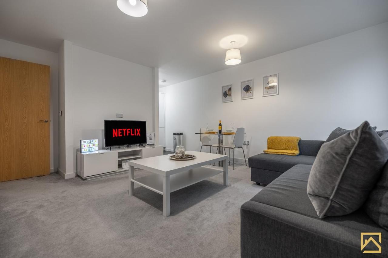 Modern 1 Bed In Central Mk, Free Parking, Smart Tv, Manhattan House By Valore Property Services Milton Keynes Exteriör bild