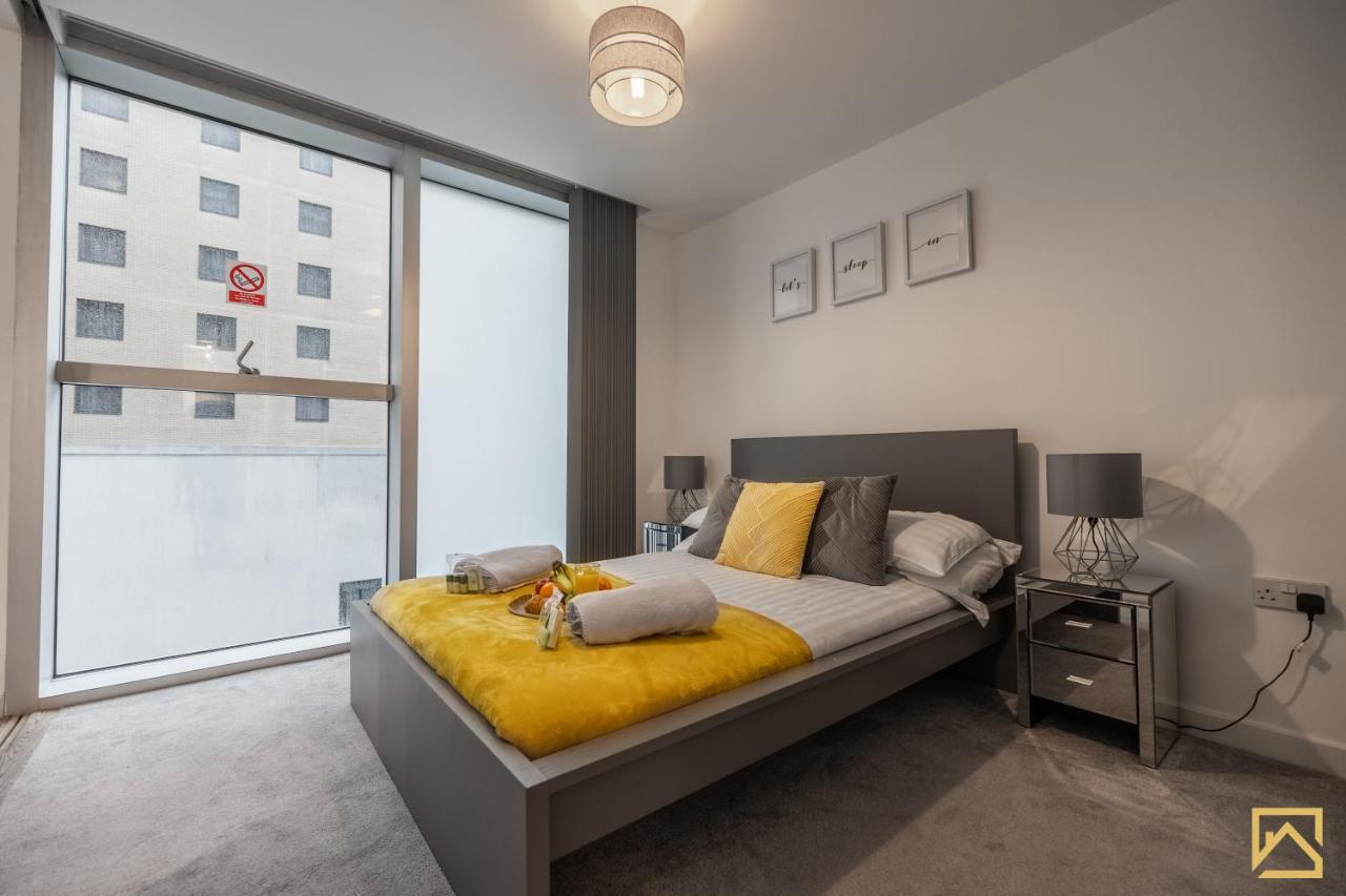 Modern 1 Bed In Central Mk, Free Parking, Smart Tv, Manhattan House By Valore Property Services Milton Keynes Exteriör bild